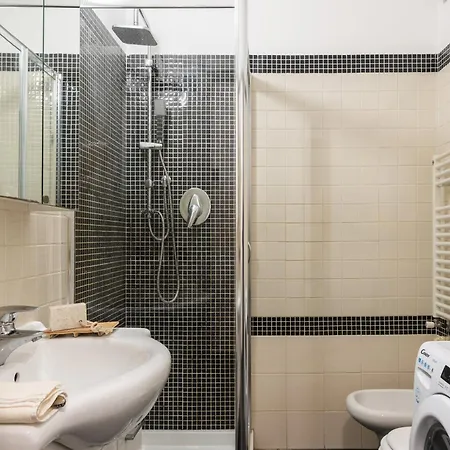 Appartement Flexyrent - Steps From Train Station Milaan