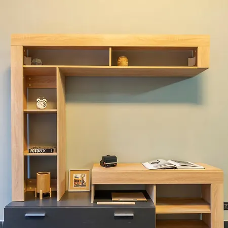 Flexyrent - Steps From Train Station Apartament Mediolan